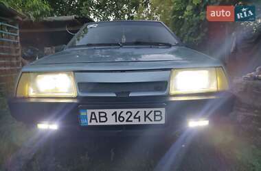 Хэтчбек ВАЗ 2108 1993 в 
