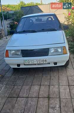 Хэтчбек ВАЗ 2108 1993 в 