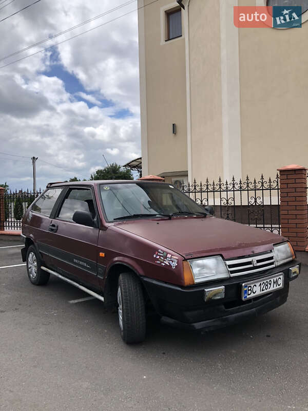 Хэтчбек ВАЗ / Lada 2108 1987 в Рава-Русской