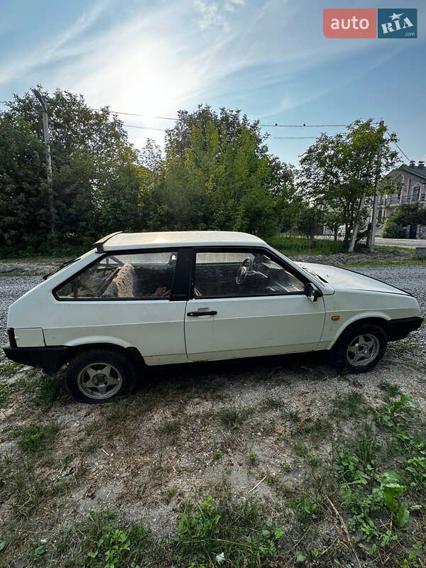 Хэтчбек ВАЗ / Lada 2108 1990 в Бродах