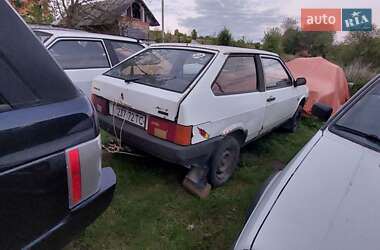 Хетчбек ВАЗ 2108 1986 в  Хетчбек ВАЗ 2108 1986 в