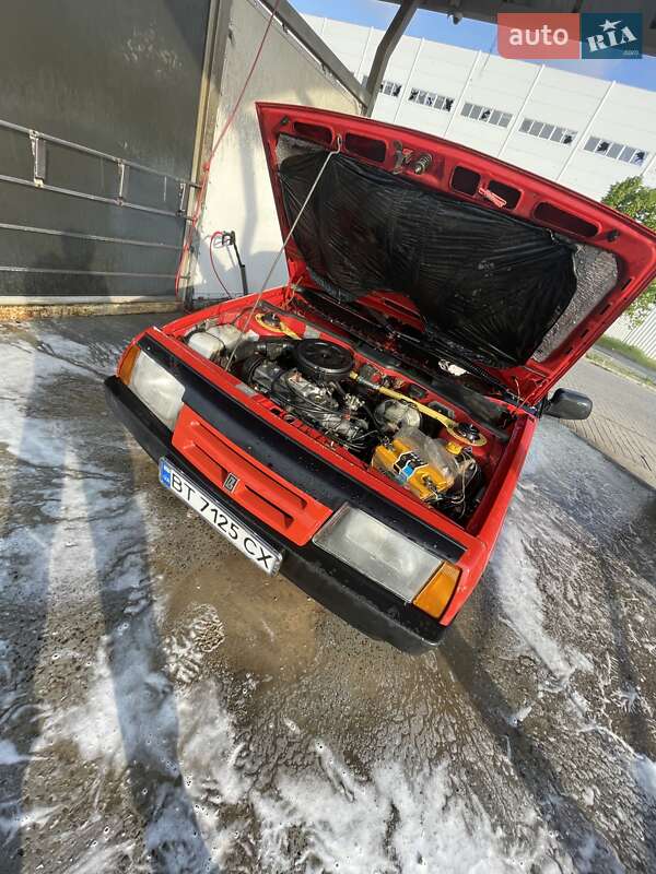 Хэтчбек ВАЗ / Lada 2108 1992 в Херсоне фото 3 Хэтчбек ВАЗ / Lada 2108 1992 в Херсоне