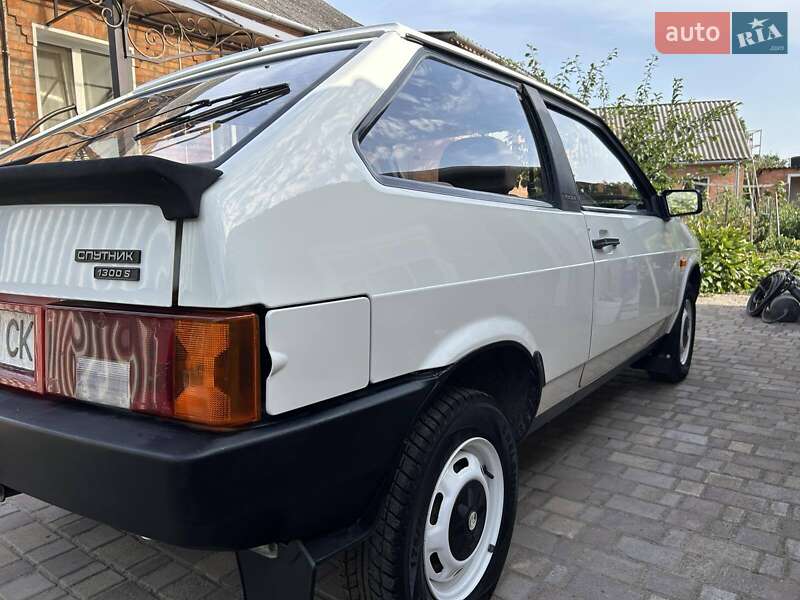 Хетчбек ВАЗ / Lada 2108 1991 в Ромнах