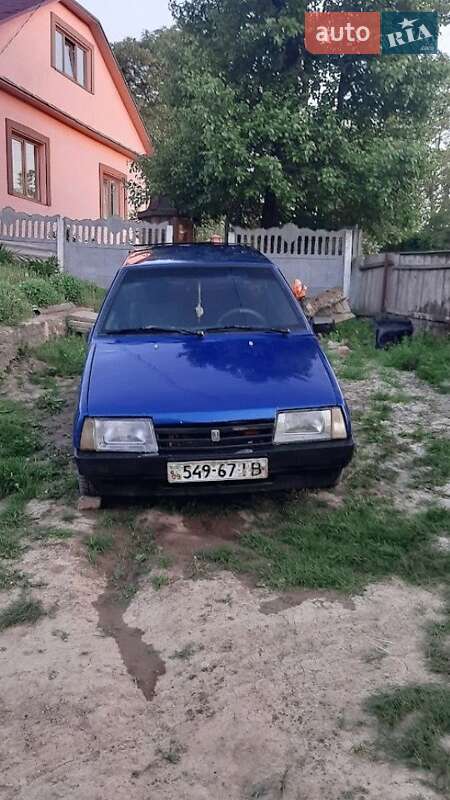 Хэтчбек ВАЗ 2108 1996 в 