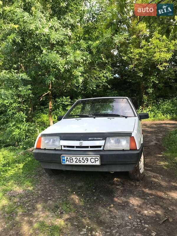 Хэтчбек ВАЗ 2108 1991 в 