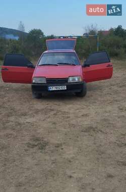 Хетчбек ВАЗ 2108 1993 в Надвірній