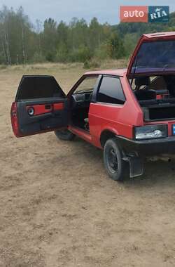 Хэтчбек ВАЗ / Lada 2108 1993 в Надворной