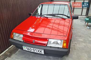 Хэтчбек ВАЗ 2108 1988 в 