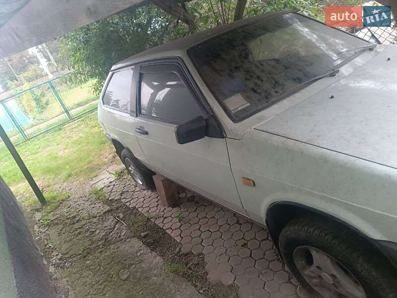 Хэтчбек ВАЗ / Lada 2108 1990 в Самборе