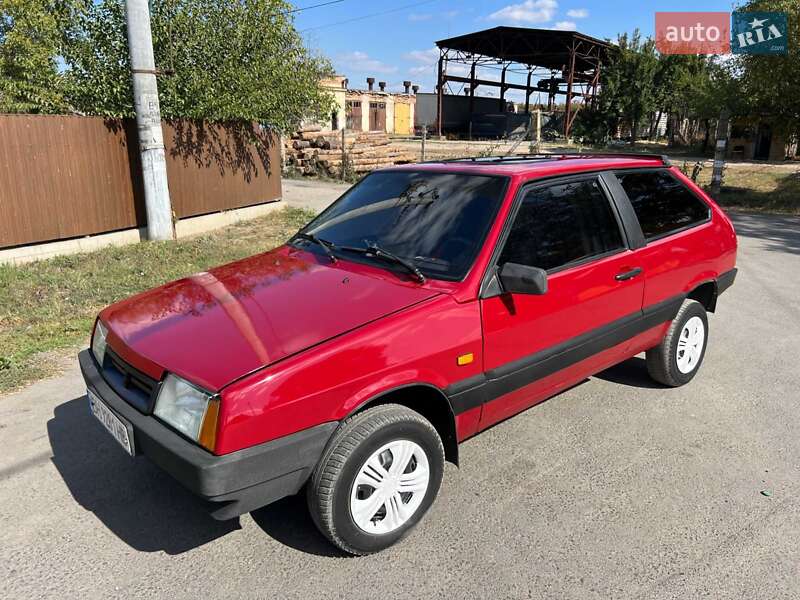 Хэтчбек ВАЗ / Lada 2108 1991 в Измаиле
