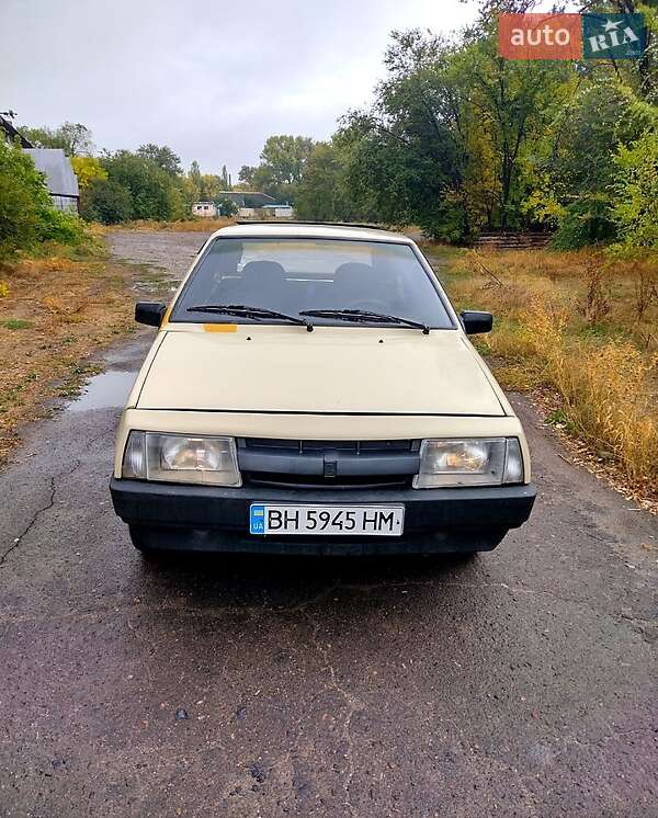 Хэтчбек ВАЗ 2108 1987 в 
