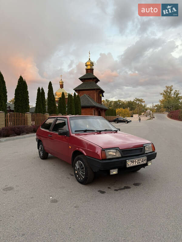 Хэтчбек ВАЗ 2108 1995 в 