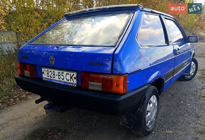 Хэтчбек ВАЗ / Lada 2108 1990 в Хороле