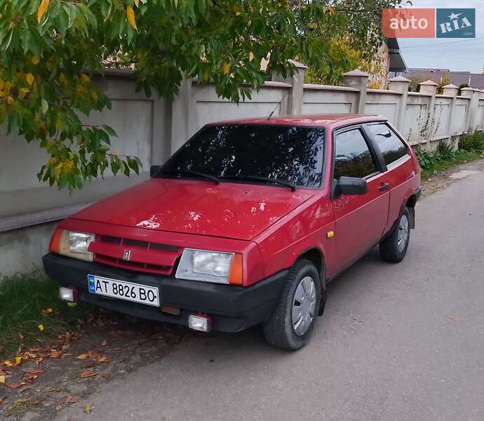 Хэтчбек ВАЗ 2108 1993 в 