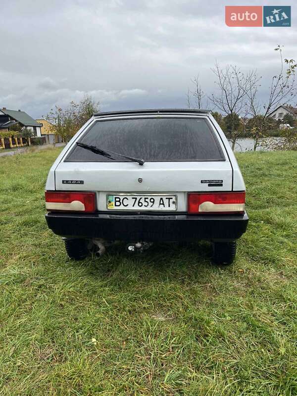 Хэтчбек ВАЗ / Lada 2108 1991 в Львове