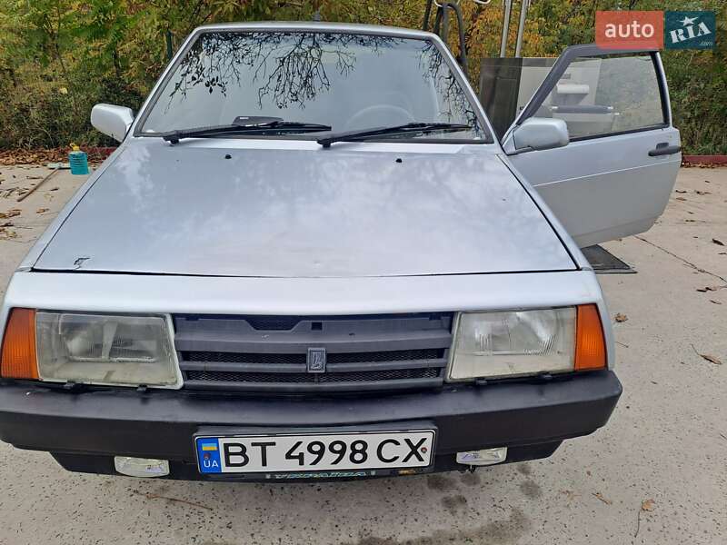 Хэтчбек ВАЗ / Lada 2108 1991 в Херсоне