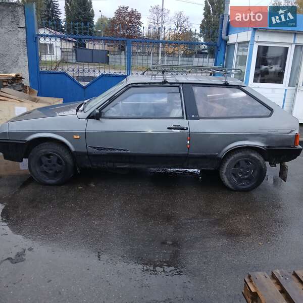 Хэтчбек ВАЗ / Lada 2108 1992 в Чернигове