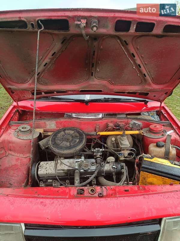 Хетчбек ВАЗ / Lada 2108 1987 в Ромнах фото 10 Хетчбек ВАЗ / Lada 2108 1987 в Ромнах