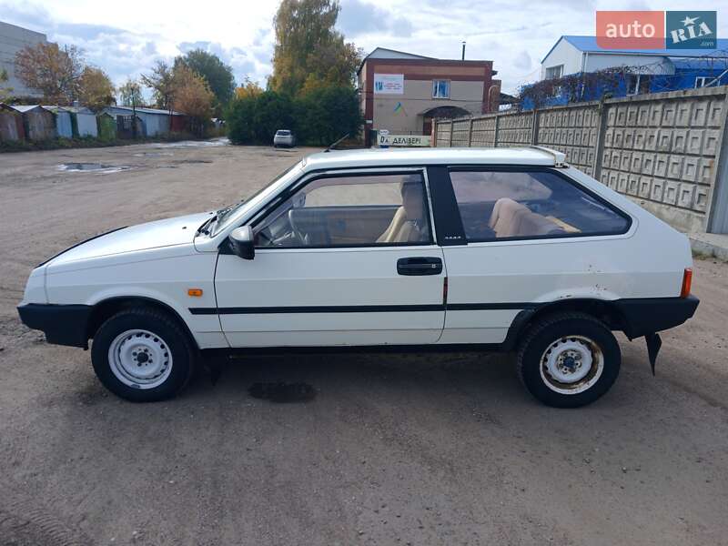 Хетчбек ВАЗ / Lada 2108 1987 в Великому Бурлуку фото 3 Хетчбек ВАЗ / Lada 2108 1987 в Великому Бурлуку