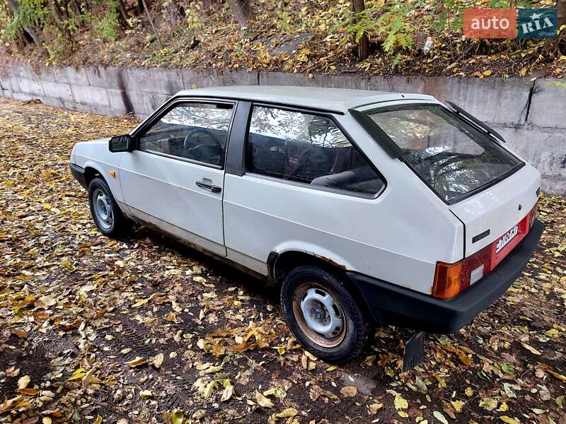 Хетчбек ВАЗ / Lada 2108 1986 в Дніпрі фото 2 Хетчбек ВАЗ / Lada 2108 1986 в Дніпрі