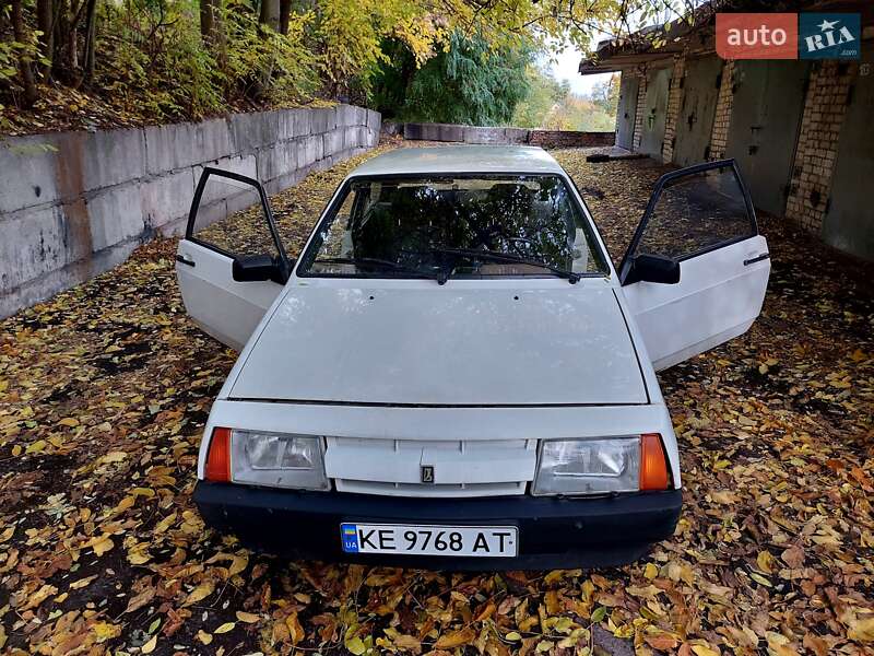 Хетчбек ВАЗ / Lada 2108 1986 в Дніпрі фото 5 Хетчбек ВАЗ / Lada 2108 1986 в Дніпрі