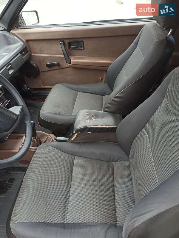 Хетчбек ВАЗ / Lada 2108 1987 в Горішніх Плавнях фото 9 Хетчбек ВАЗ / Lada 2108 1987 в Горішніх Плавнях