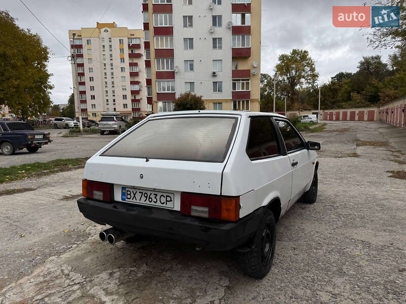Хетчбек ВАЗ / Lada 2108 1991 в Кам'янець-Подільському фото 3 Хетчбек ВАЗ / Lada 2108 1991 в Кам'янець-Подільському