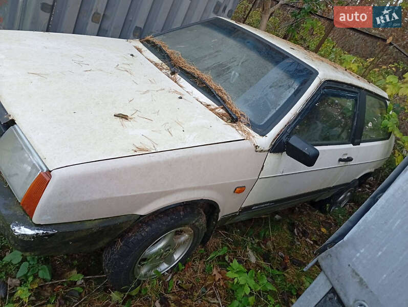 Хэтчбек ВАЗ / Lada 2108 1996 в Львове фото 3 Хэтчбек ВАЗ / Lada 2108 1996 в Львове