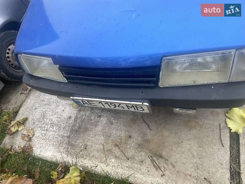 Хетчбек ВАЗ / Lada 2108 2002 в Дніпрі фото 2 Хетчбек ВАЗ / Lada 2108 2002 в Дніпрі