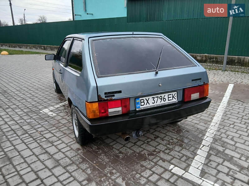 Хэтчбек ВАЗ / Lada 2108 1994 в Каменец-Подольском