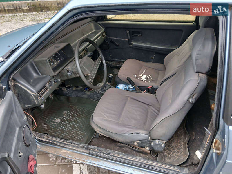 Хэтчбек ВАЗ / Lada 2108 1994 в Каменец-Подольском