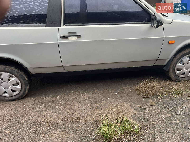 Хэтчбек ВАЗ / Lada 2108 2000 в Житомире