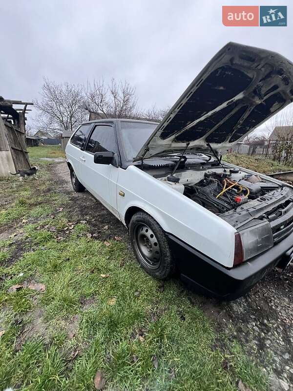 Хэтчбек ВАЗ / Lada 2108 1991 в Обухове фото 2 Хэтчбек ВАЗ / Lada 2108 1991 в Обухове
