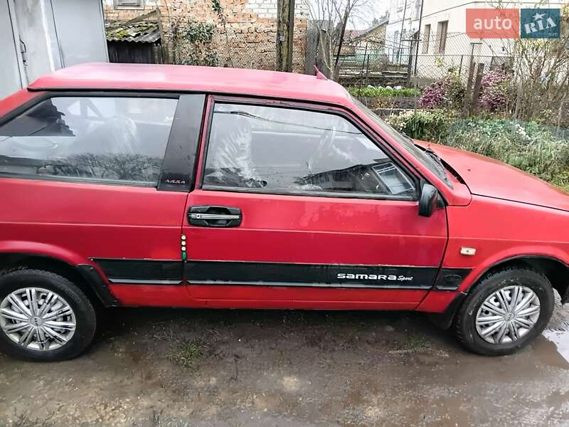 Хэтчбек ВАЗ / Lada 2108 1994 в Буске фото Хэтчбек ВАЗ / Lada 2108 1994 в Буске