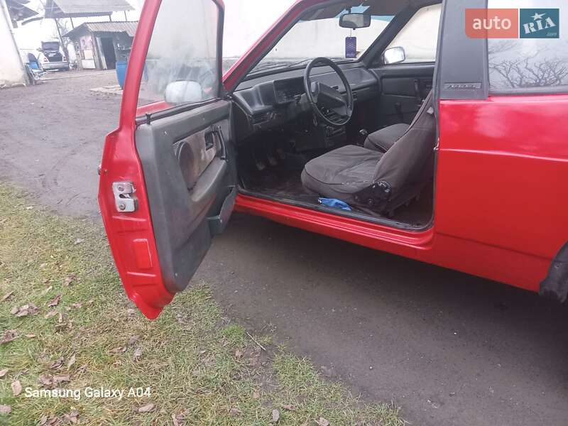 Хэтчбек ВАЗ / Lada 2108 1993 в Каменке-Бугской