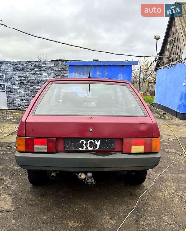 Хетчбек ВАЗ / Lada 2108 1987 в Миколаєві фото 3 Хетчбек ВАЗ / Lada 2108 1987 в Миколаєві