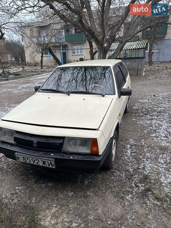 Хэтчбек ВАЗ / Lada 2108 1988 в Онуфриевке фото 2 Хэтчбек ВАЗ / Lada 2108 1988 в Онуфриевке