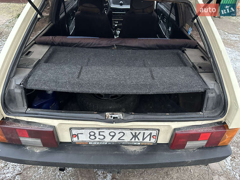Хэтчбек ВАЗ / Lada 2108 1988 в Онуфриевке фото 13 Хэтчбек ВАЗ / Lada 2108 1988 в Онуфриевке