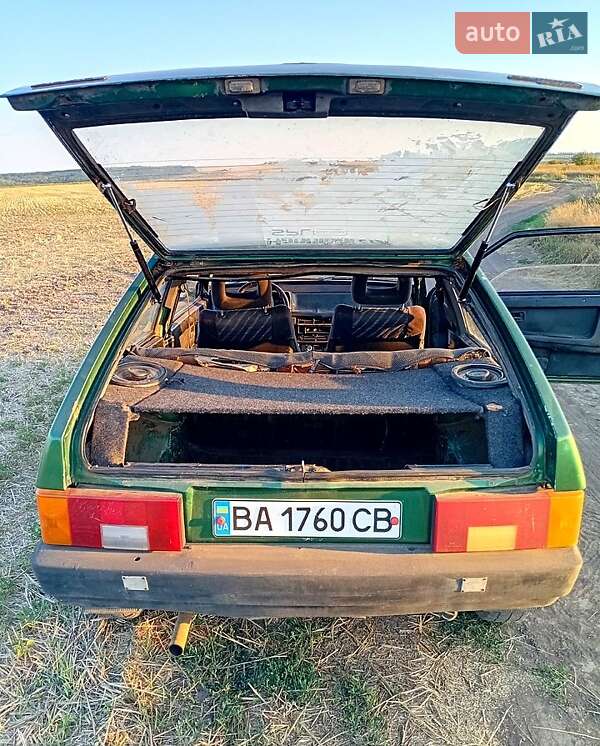 Хетчбек ВАЗ / Lada 2108 1987 в Новоархангельську фото 10 Хетчбек ВАЗ / Lada 2108 1987 в Новоархангельську