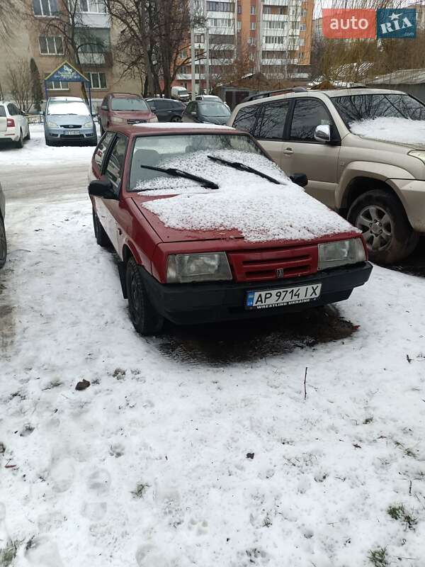 Хэтчбек ВАЗ / Lada 2108 1990 в Каменец-Подольском
