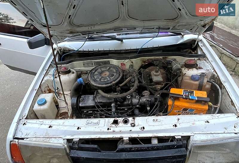 Хэтчбек ВАЗ / Lada 2108 1988 в Харькове фото 4 Хэтчбек ВАЗ / Lada 2108 1988 в Харькове