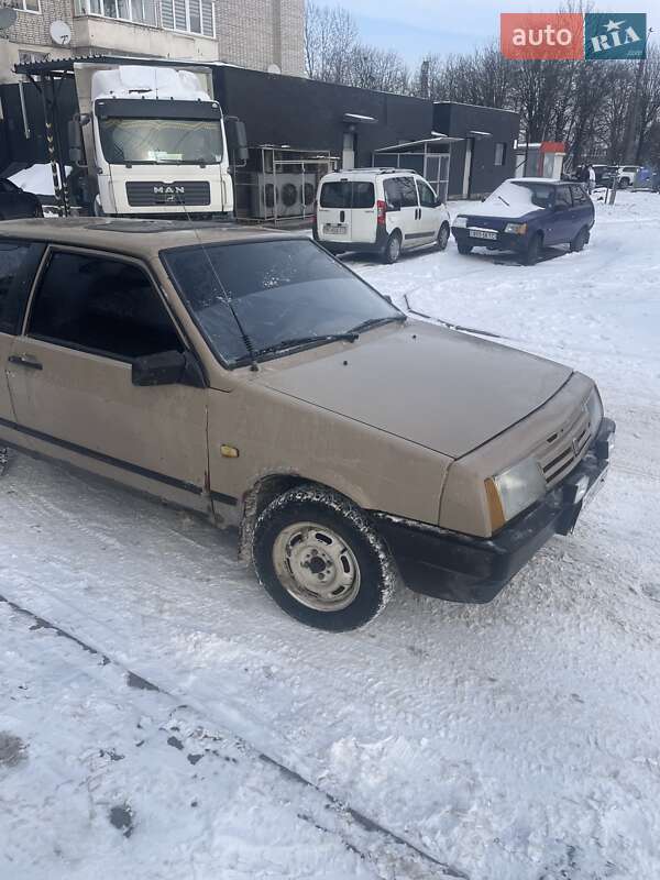 ВАЗ / Lada 2108 1988 ВАЗ / Lada 2108 1988