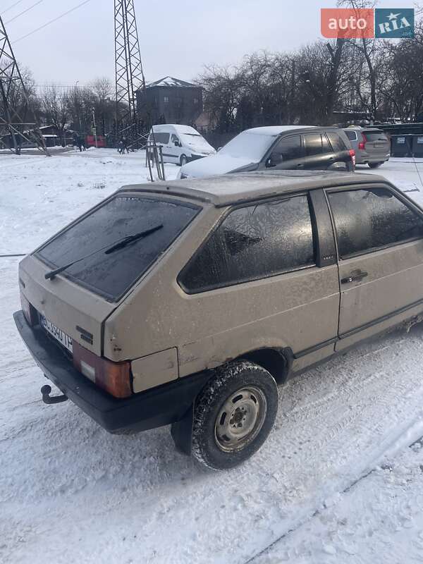 Хэтчбек ВАЗ / Lada 2108 1988 в Львове фото 4 Хэтчбек ВАЗ / Lada 2108 1988 в Львове