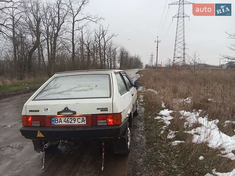 Хэтчбек ВАЗ / Lada 2108 1985 в Кропивницком