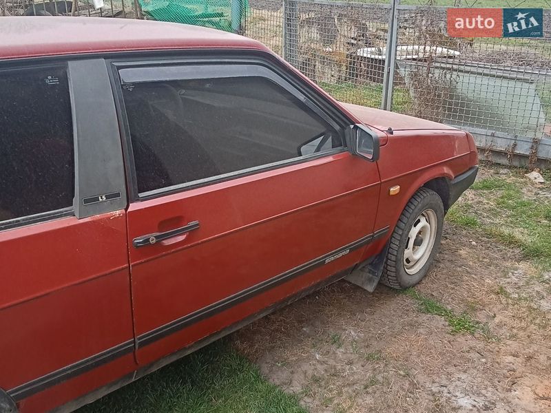 Хэтчбек ВАЗ / Lada 2108 1992 в Перемышлянах