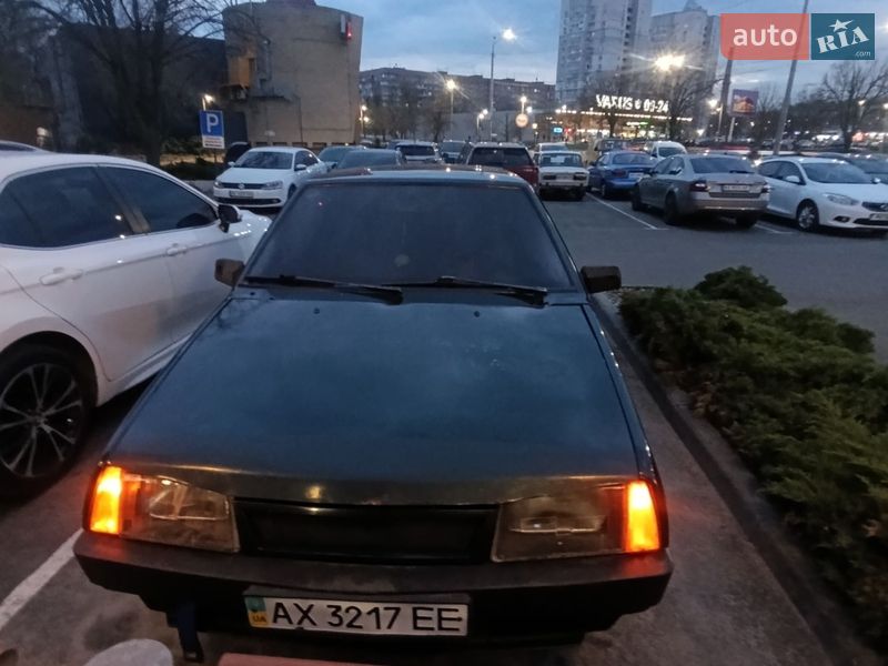 Хэтчбек ВАЗ / Lada 2108 2000 в Днепре