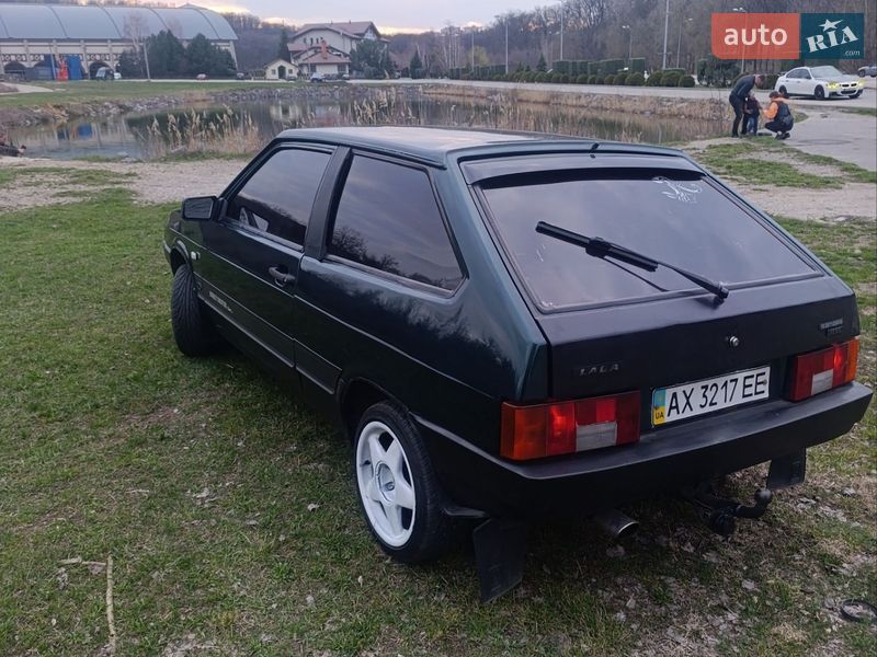 Хэтчбек ВАЗ / Lada 2108 2000 в Днепре