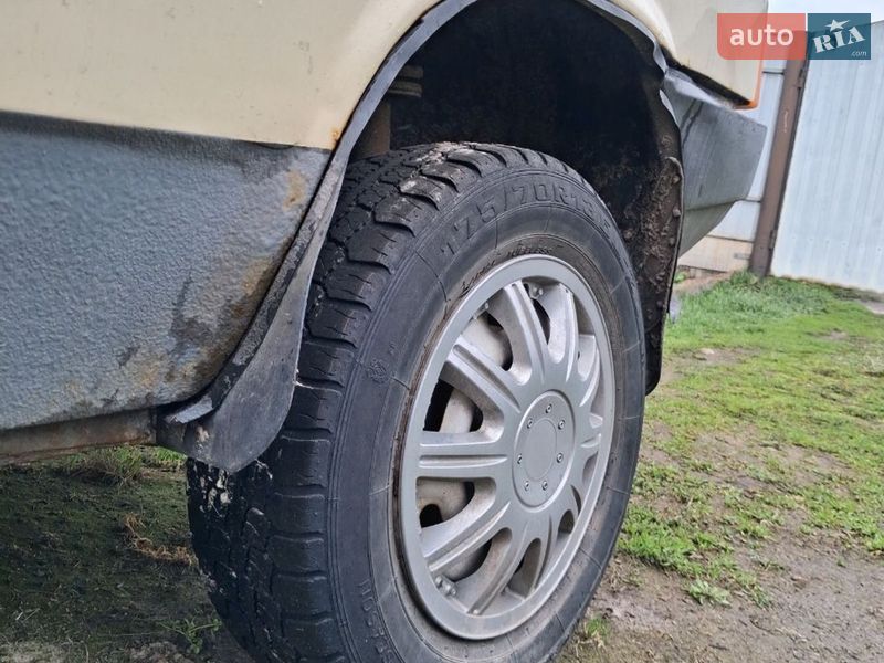 Хэтчбек ВАЗ / Lada 2108 1989 в Нежине