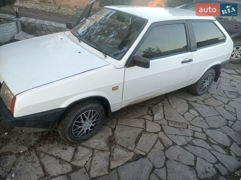 Хэтчбек ВАЗ / Lada 2108 1994 в Чугуеве