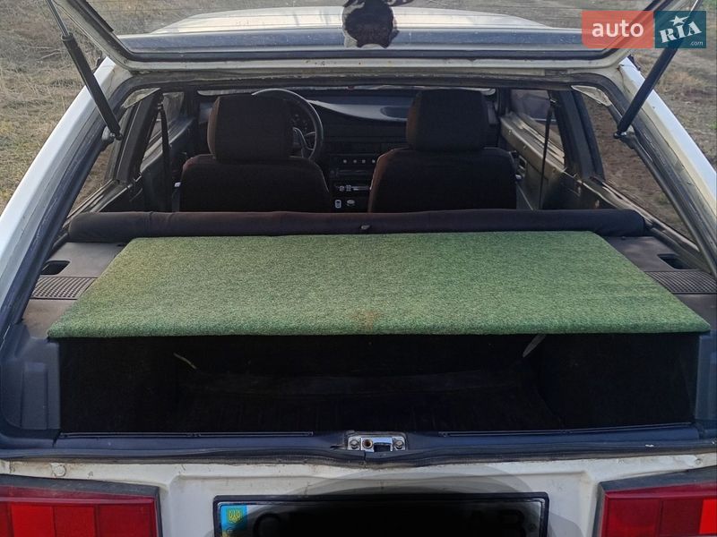 Хэтчбек ВАЗ / Lada 2108 1992 в Калиновке